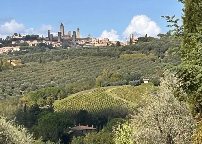 2bed-restored Farmhouse-san Gimignano-pool סן ג'ימיניאנו